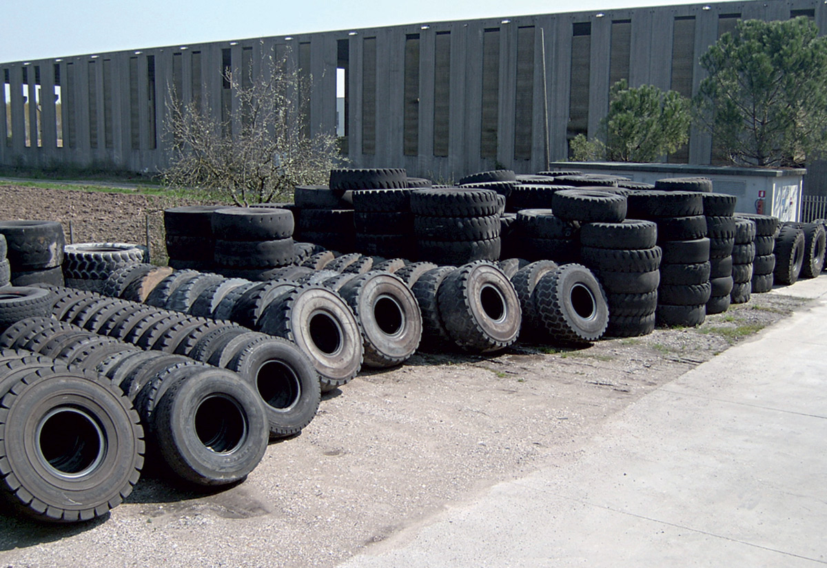 Industrial tyre casings